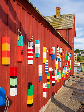 Motif Buoys